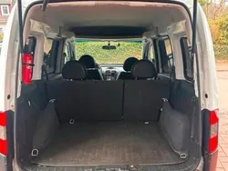 Weiß Gebraucht 2007 Opel Combo Van / Kleinbus | 2.500 € (Fairer Preis)