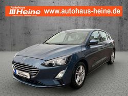 Chromablau metallic Gebraucht 2020 Ford Focus Limousine | 14.390 € (Fairer Preis)