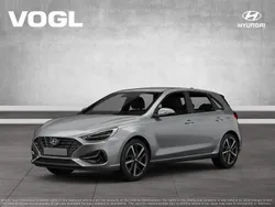 Shimmering silver / met Gebraucht 2024 Hyundai i30 N Line Limousine | 20.910 € (Superpreis)