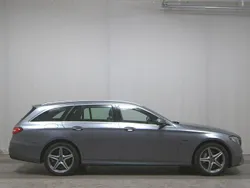 Grau Gebraucht 2020 Mercedes E300 AMG line Kombi | 17.990 € (Guter Preis)