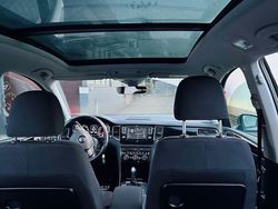 Grau Gebraucht 2017 VW Golf Sportsvan Sound Van / Kleinbus | 13.900 € (Fairer Preis)