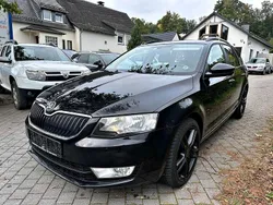 Schwarz Gebraucht 2013 Skoda Octavia Kombi | 7.490 € (Guter Preis)