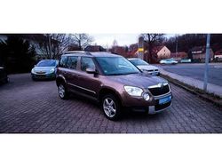 Grau Gebraucht 2013 Skoda Yeti SUV | 8.450 € (Fairer Preis)