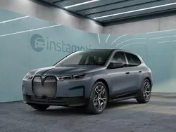 Grau Gebraucht 2024 BMW iX SUV | 54.799 € (Fairer Preis)