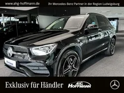 Schwarz Gebraucht 2021 Mercedes GLC300e AMG SUV | 29.960 € (Teuer)