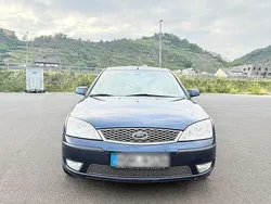 Blau Gebraucht 2007 Ford Mondeo Limousine | 2.000 €