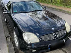 Schwarz Gebraucht 2003 Mercedes SLK200 Cabrio | 2.700 € (Fairer Preis)