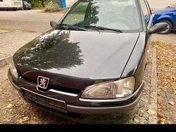 Schwarz Gebraucht 2002 Peugeot 106 Kleinwagen | 399 € (Fairer Preis)