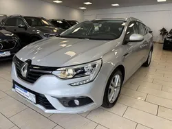 Silber Gebraucht 2020 Renault Mégane IV Business Limousine | 10.740 € (Fairer Preis)