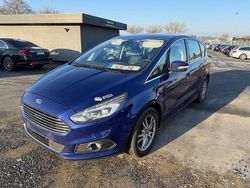 Blau Gebraucht 2017 Ford S-MAX Titanium Van / Kleinbus | 8.400 € (Superpreis)