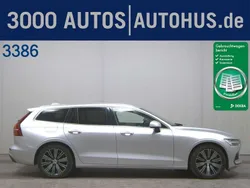Bright silver metallic / metal Gebraucht 2022 Volvo V60 Plus Kombi | 19.950 € (Superpreis)