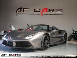 Grau Gebraucht 2016 Ferrari 488 Cabrio | 214.990 €