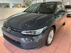 Grau Gebraucht 2023 VW Golf VIII Life Limousine | 21.770 € (Fairer Preis)