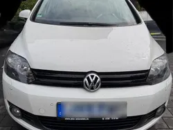 Weiß Gebraucht 2009 VW Golf Plus Cross Van / Kleinbus | 7.800 €