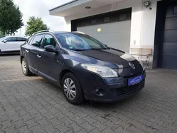 Grau Gebraucht 2009 Renault Mégane GrandTour Dynamique Kombi | 1.850 € (Superpreis)