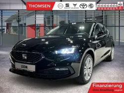 Mitternachtsschwarz Gebraucht 2024 Seat Leon Style Limousine | 22.475 € (Guter Preis)
