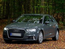 Grau Gebraucht 2016 Audi A3 Limousine | 16.800 € (Etwas zu teuer)
