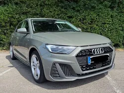 Grau Gebraucht 2021 Audi A1 Sportback S-Line Kleinwagen | 19.700 € (Fairer Preis)