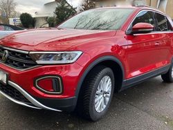 Rot Gebraucht 2023 VW T-Roc Life SUV | 20.900 € (Fairer Preis)