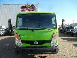 Gruen Gebraucht 2008 Nissan Cabstar Abholung | 5.850 €