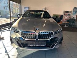 Grau Gebraucht 2024 BMW 520 M Sport Limousine | 52.900 € (Superpreis)