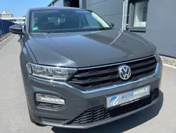 Grau Gebraucht 2019 VW T-Roc Basis SUV | 17.990 € (Fairer Preis)