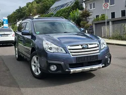Blau Gebraucht 2012 Subaru Outback SUV | 10.990 € (Etwas zu teuer)