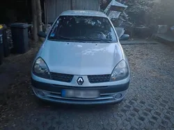 Gebraucht 2003 Renault Clio II Limousine | 650 €