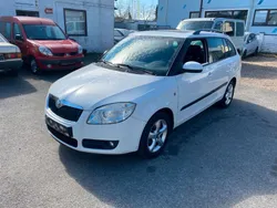 Weiß Gebraucht 2008 Skoda Fabia Elegance Kombi | 2.350 € (Superpreis)