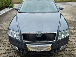 Grau Gebraucht 2006 Skoda Octavia Ambiente Kombi | 1.100 € (Superpreis)