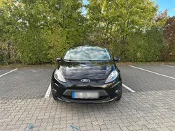 Schwarz Gebraucht 2010 Ford Fiesta Kleinwagen | 2.350 € (Fairer Preis)
