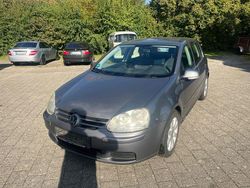 Grau Gebraucht 2006 VW Golf V Comfortline Limousine | 2.999 € (Fairer Preis)