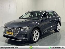 Grau Gebraucht 2020 Audi e-tron SUV | 18.755 € (Fairer Preis)