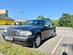 Grau Gebraucht 1997 Mercedes C240 Elegance Limousine | 5.000 € (Fairer Preis)