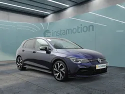 Blau Gebraucht 2024 VW Golf VIII R-line Limousine | 31.550 € (Superpreis)