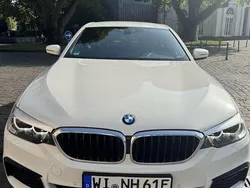 Weiß Gebraucht 2019 BMW 530e M Sport Limousine | 33.000 €