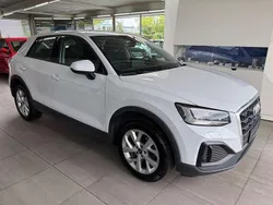 Weiß Gebraucht 2023 Audi Q2 Sport SUV | 18.890 € (Guter Preis)
