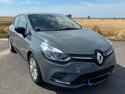 Grau Gebraucht 2019 Renault Clio IV LIMITED Kleinwagen | 8.190 € (Fairer Preis)