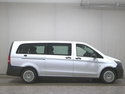 Weiss Gebraucht 2023 Mercedes Vito Van | 30.980 € (Guter Preis)