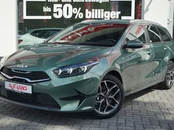Grün Neu 2025 Kia Ceed Sportswagon 2 Kombi | 26.890 € (Guter Preis)