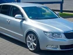 Silber Gebraucht 2008 Skoda Superb Ambition Limousine | 5.500 € (Guter Preis)