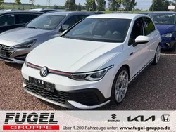 Pure white Gebraucht 2021 VW Golf VIII GTI Clubsport Limousine | 28.999 € (Guter Preis)