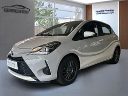 Grau Gebraucht 2019 Toyota Yaris Comfort Kleinwagen | 11.887 € (Fairer Preis)