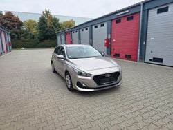 Weiß Gebraucht 2020 Hyundai i30 Pure Kombi | 12.899 € (Superpreis)