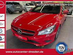 Rot Gebraucht 2016 Mercedes CLA200 Urban Limousine | 16.980 € (Fairer Preis)