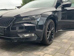 Schwarz Gebraucht 2019 Skoda Superb LAURIN & KLEMENT Kombi | 22.300 € (Guter Preis)