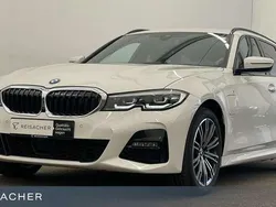Alpinweiss Gebraucht 2021 BMW 330e Shadowline Kombi | 34.440 € (Fairer Preis)