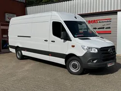 Weiß Gebraucht 2023 Mercedes Sprinter Van | 42.602 € (Teuer)