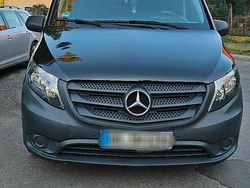 Schwarz Gebraucht 2017 Mercedes Vito Van | 25.999 €