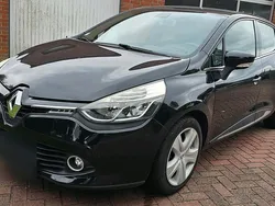 Schwarz Gebraucht 2015 Renault Clio IV Limousine | 4.900 € (Superpreis)